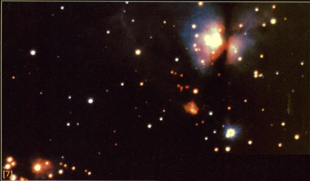 Биполярная планетарная туманность, 
состоящая из четырех массивных звезд и плотного кольца пыли, 
разрезающего систему напополам.